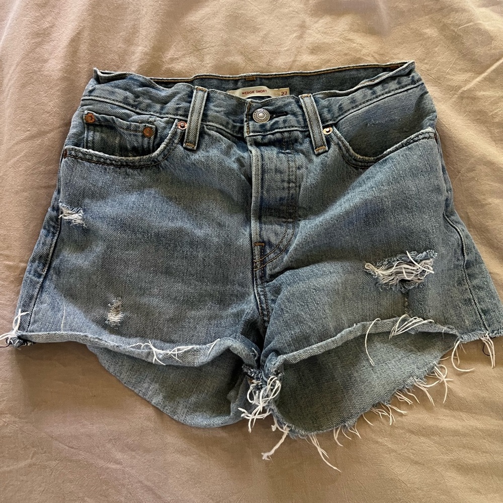 Levi’s wedgie shorts